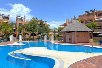 Image de Beach, Pools and Garage in Luxury Urbanization