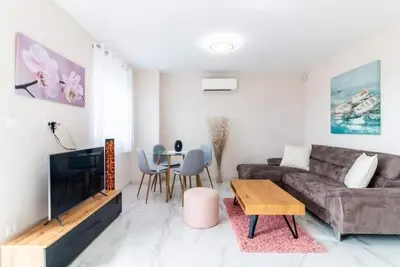 Image de Appartement de deux chambres avec la terrasse et la vue sur le mer Kastel Stari, Kastela (A-23348-a)