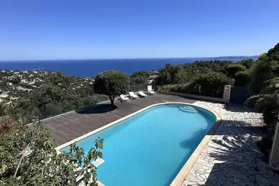 Image de Villa piscine climatisée 8 personnes et climatisation