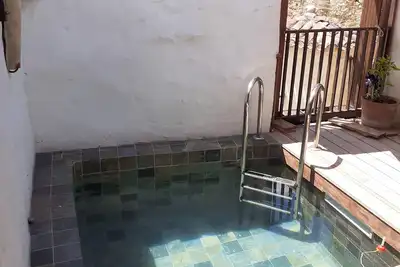 Image de Parc naturel du Haut Languedoc, jolie maison en pierres avec piscine privée.