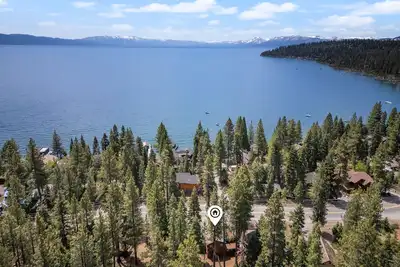 Image de Hot Tub - Game Room - 14 beds - Across from Lake Tahoe