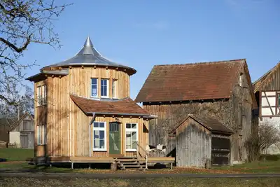 Image de Appartement \"Uptrulli-minihaus\" avec terrasse et jardin privés