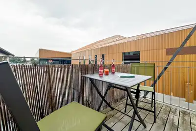 Image de Appartement 'Eigentumswohnung Mit Seeblick' avec vue sur le lac, balcon et Wi-Fi