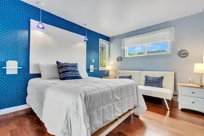 Image de Chic 2-Bedroom Seaside Getaway