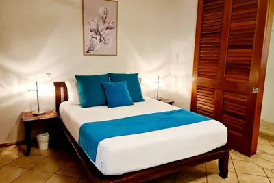 Image de Hibiscus Delights @ Apartment 19