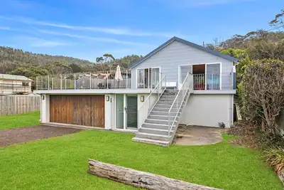 Image de Beach House - Just steps from the beach