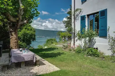 Image de Maison des Vignes - Accès & Vue Lac - Ponton privé