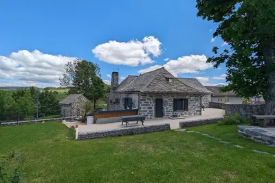Image de Gîte familial avec jardin, près du Puy-en-Velay et station de ski des Estables