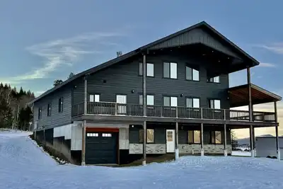 Image de New! Near Yellowstone, Indoor Pickleball & 2 Hot Tubs  - The Last Resort