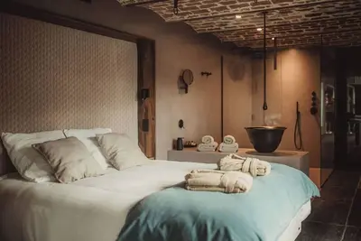 Image de Suite de luxe pour deux, spa, sauna - L’exclusif caractère