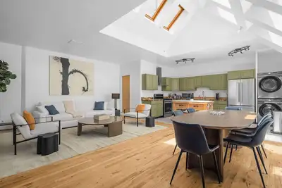 Image de Noho Penthouse | 4br Ph Noho Loft with 2, 000 Sqft Private Roof