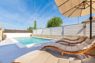 Image de Apartment Adriana on peaceful location with pool