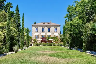 Image de Luxury Authentic French Maison with large Pool and landscaped gardens.