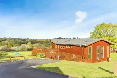 Image de Devon Hills Paignton-6* Platinum Lodge-Hot Tub-Size 44 x 22-Ac-Very Private \n