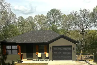 Image de Back 40 Hideaway- Direct access to Sbat/Back40 Trail Systems.