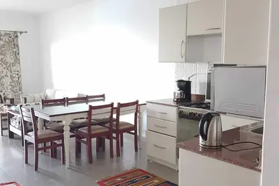 Cozy, family oriented & friendly apartment by the beach