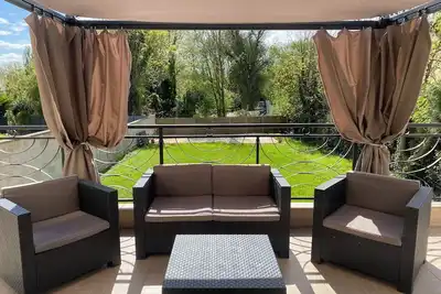 Image de Maison moderne \/ Jardin