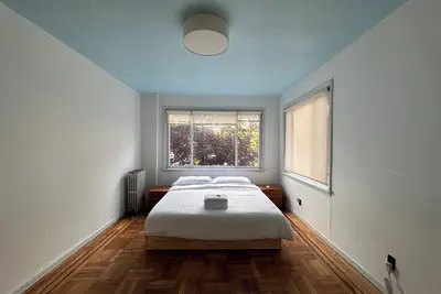 Image de Charming One Bedroom Townhouse, Ground Floor - 10mins to Rockaway Beach
