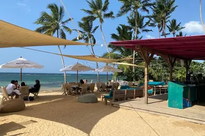 Image de Beautiful 1br in front of the beach with pool spa restaurant