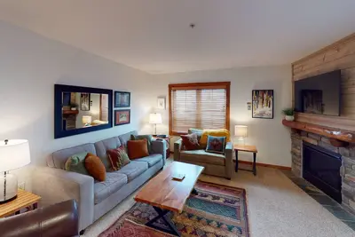 Image de Peaceful 2br Highland House in heart of village! by RedAwning