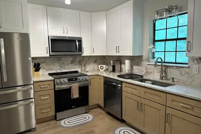 Image de Downtown Woodstock Newly Renovated Home