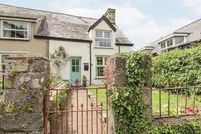 Image de Ivy Cottage, pet friendly, with open fire in Harlech