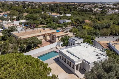 Image de Belle maison Ă Chiclana de la Frontera