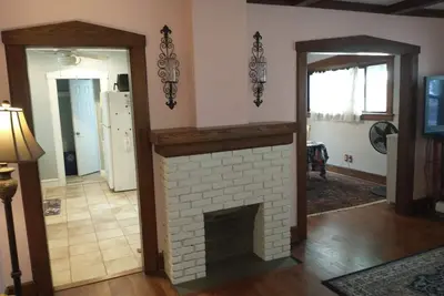 Image de Comfortable 3 Bedroom 2 Bath House Near New York New Summer Dates Available