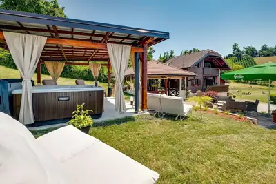 Image de Belle maison à Jastrebarsko avec WiFi