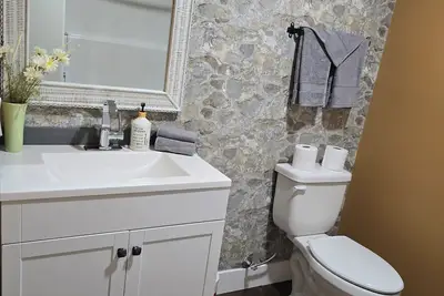 Image de Private suite w/ your very own patio in Beautiful Blind Bay. Pet friendly!