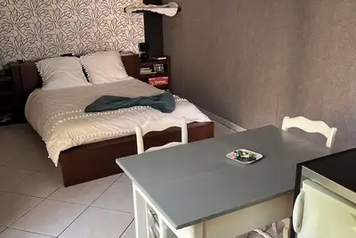 Image de Studio de vacances indépendant, calme dans petit village