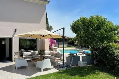 Image de Superbe villa au calme avec piscine proche mer et à 7 min du centre ville