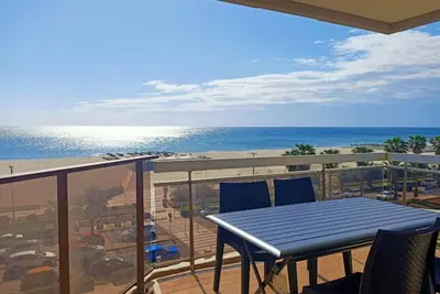 Image de Canet-en-Roussillon - T3 lumineux 6 pers avec grande terrasse face mer