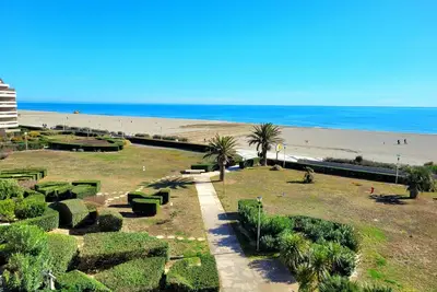 Image de Canet-en-Roussillon T2 moderne 4 pers, accès plage, WiFi, box privé