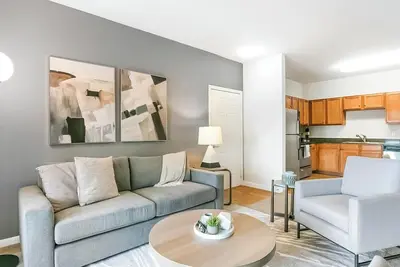 Image de Landing | Stunning 2bd, Courtyard, Gym