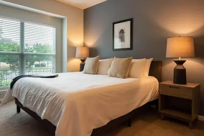 Image de Landing | Stunning 2bd, Courtyard, Gym