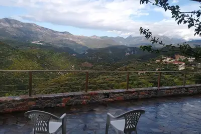 Image de Taygetos' Porch: a small house with majestic view and relaxing environment