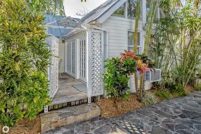 Image de Get your Island Stlye on!