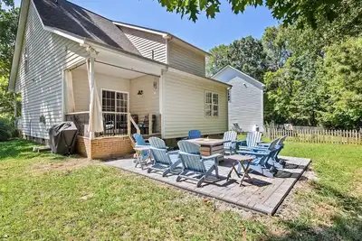 Image de Fenced Yard *Near Downtown *Fire Pit