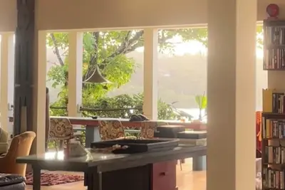 Image de Private Waterfront Escape for Nature Lovers.
