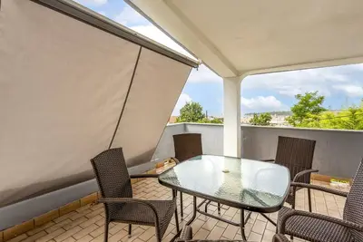 Superbe appartement à Rab avec WiFi