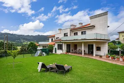 Image de Maison de campagne \"Casa La Manzana\" avec vue sur les montagnes, terrasse privée et Wi-Fi