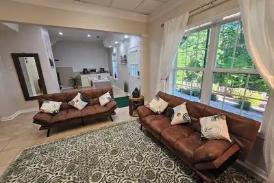 Image de New Cottage style basement home in Lawrenceville