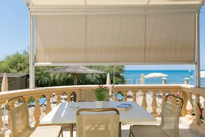 Image de Appartement 'Villa Corallo - Corniola' avec vue sur la mer, Wi-Fi et climatisation
