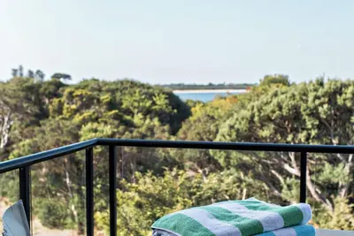Image de Beachfront House with Water Views