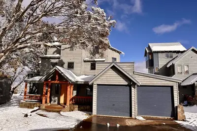 Image de Mopoke Chalet Alpine Getaways for families