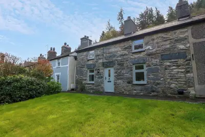 Image de 5 Banc Llugwy, with open fire in Betws-Y-Coed