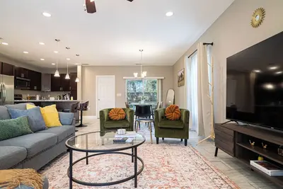 Image de Magnolia Lakeland 3br Modern Retreat near Lego and Disney. Pet Friendly!
