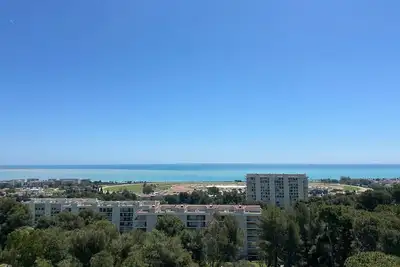 Image de Entre Ciel et Mer : Évasion à Cagnes-sur-Mer avec Terrasse Panoramique