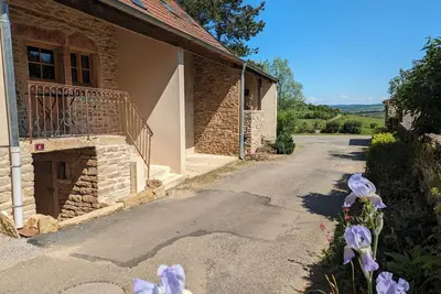 Image de La Saugeraie - Gîte rénové pour 2 dans village historique